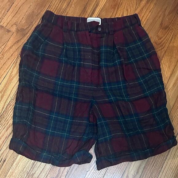 Lands’ End Wool Plaid Shorts – Classic Preppy Style - Picture 2 of 6